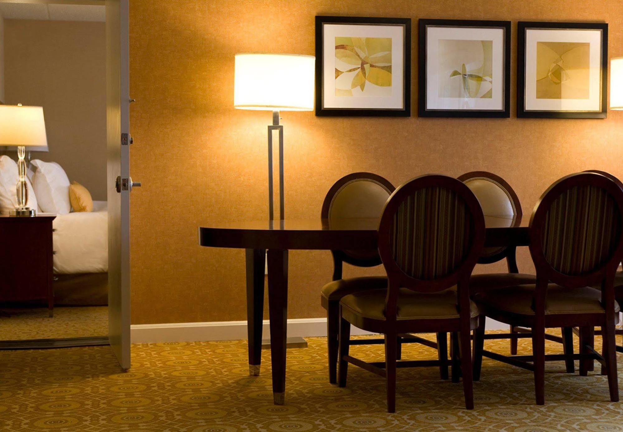 Marriott Park Ridge Hotel Exterior foto